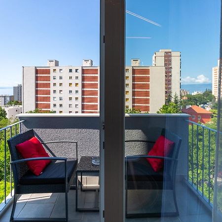 Brand New Apartment Close To The Beach, City Center And University Of Rijeka - Apartment Karlo Bagian luar foto