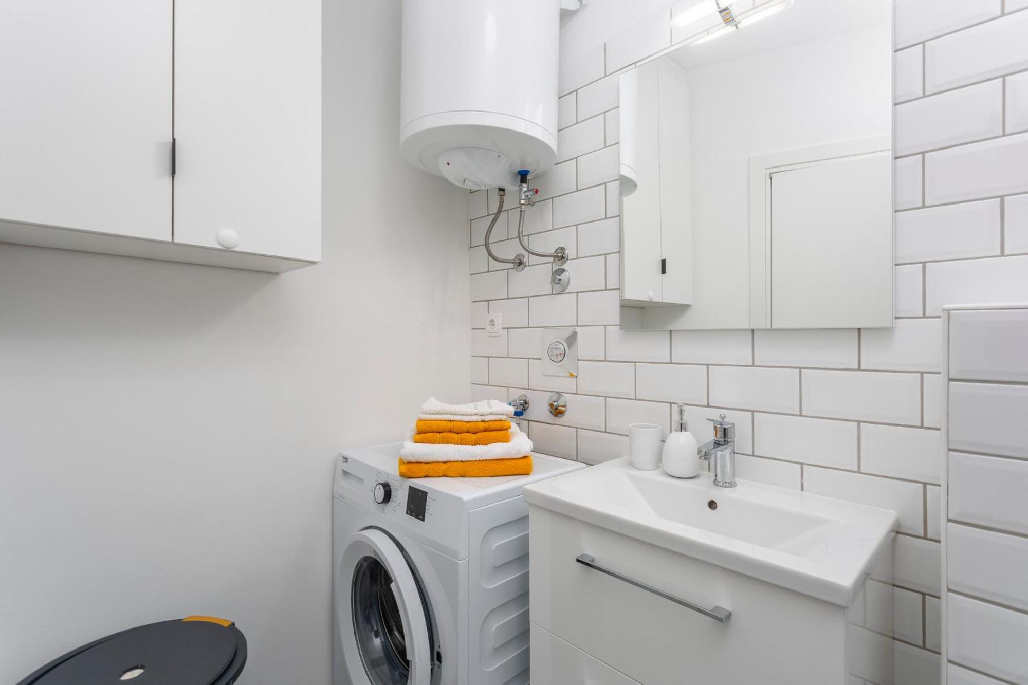 Brand New Apartment Close To The Beach, City Center And University Of Rijeka - Apartment Karlo Bagian luar foto