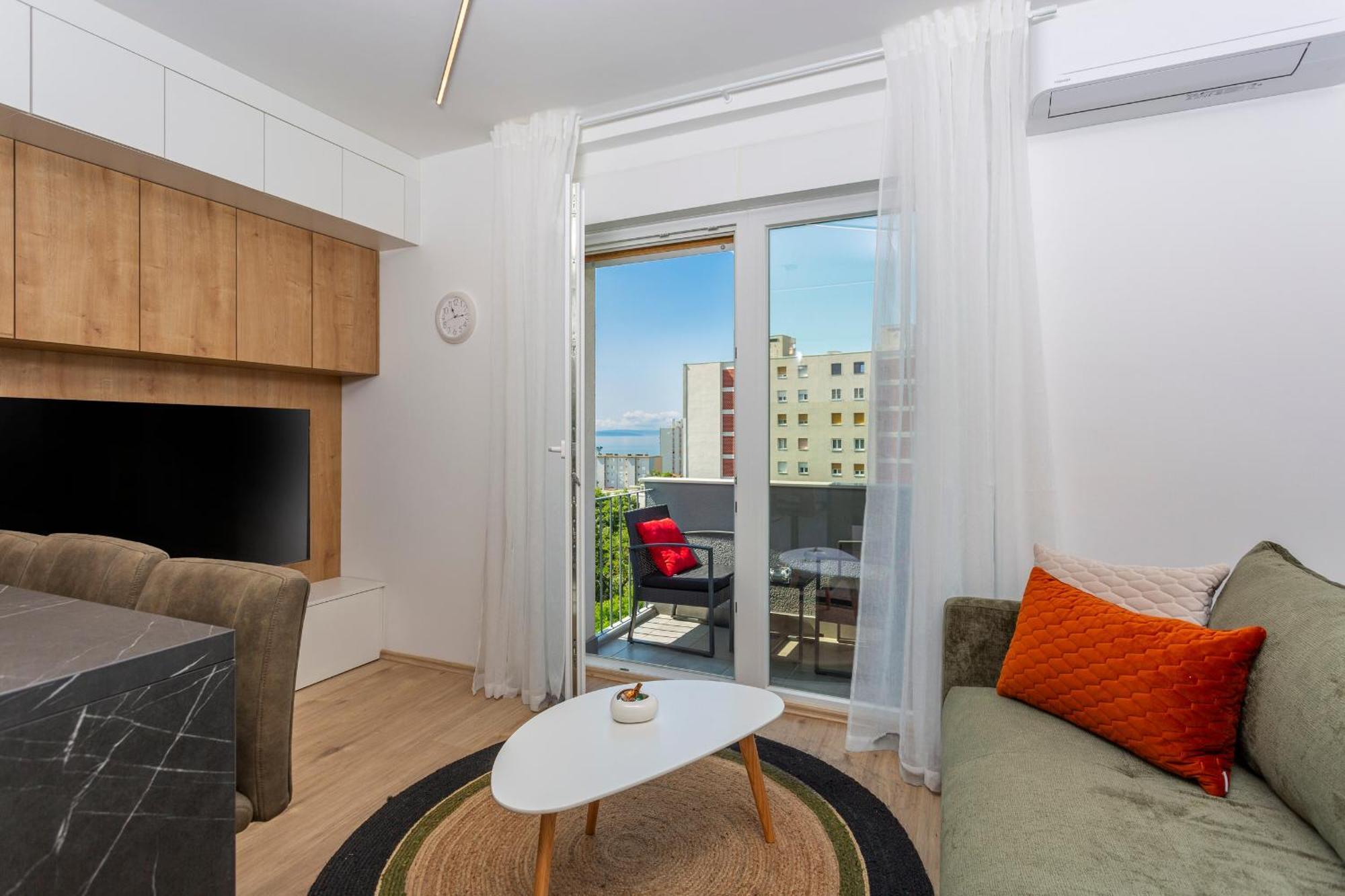 Brand New Apartment Close To The Beach, City Center And University Of Rijeka - Apartment Karlo Bagian luar foto