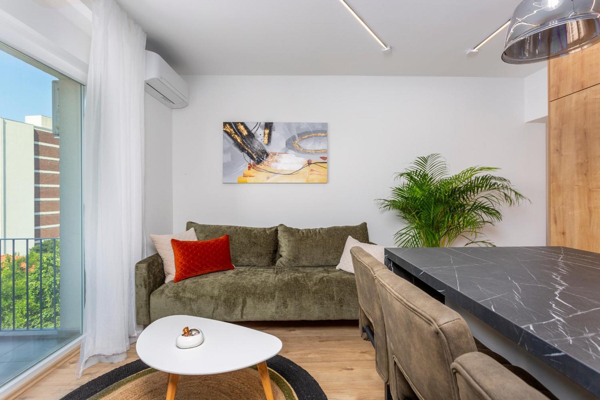 Brand New Apartment Close To The Beach, City Center And University Of Rijeka - Apartment Karlo Bagian luar foto
