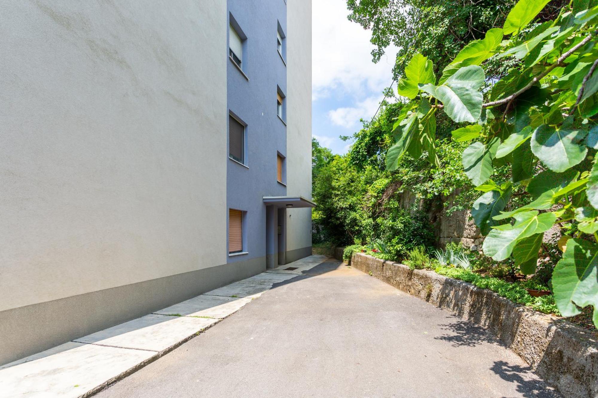 Brand New Apartment Close To The Beach, City Center And University Of Rijeka - Apartment Karlo Bagian luar foto